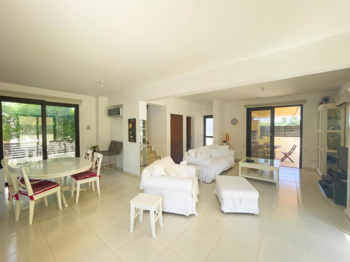 Villa Chrysa Protaras Buitenkant foto